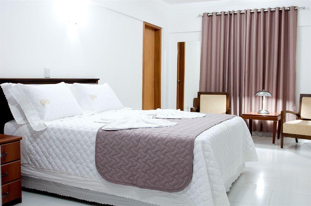 Hotel Roari Cuiabá Buitenkant foto